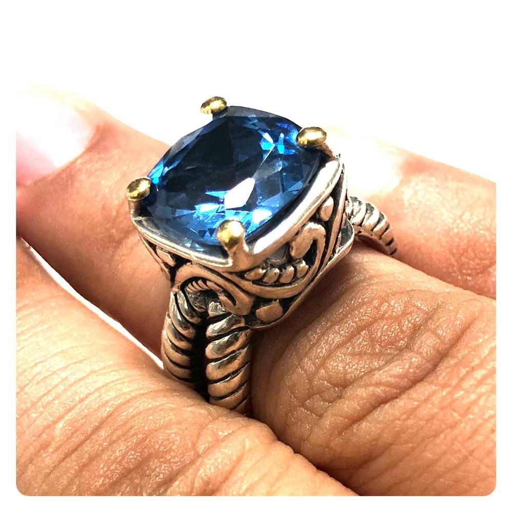 Blue stone. Ring. 925 silver.